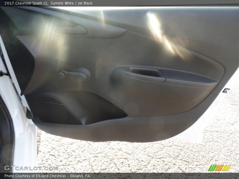 Summit White / Jet Black 2017 Chevrolet Spark LS