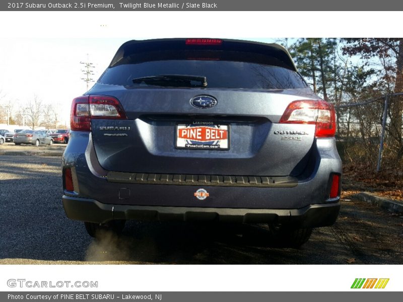 Twilight Blue Metallic / Slate Black 2017 Subaru Outback 2.5i Premium