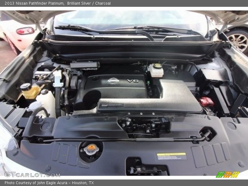Brilliant Silver / Charcoal 2013 Nissan Pathfinder Platinum