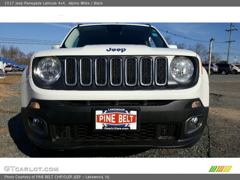 Alpine White / Black 2017 Jeep Renegade Latitude 4x4