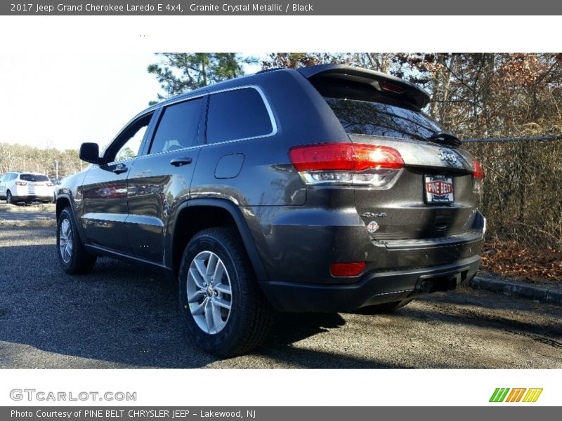 Granite Crystal Metallic / Black 2017 Jeep Grand Cherokee Laredo E 4x4