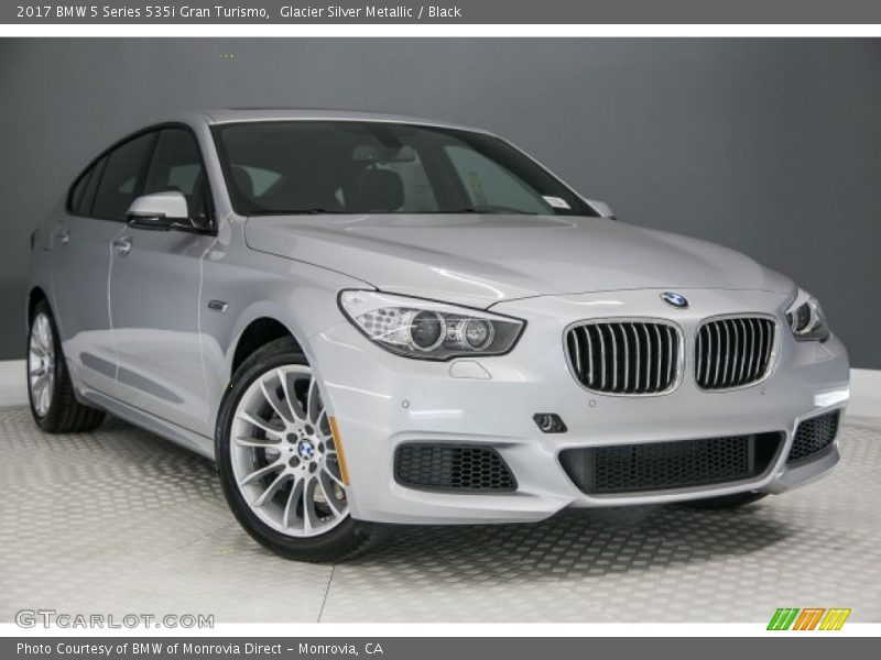 Front 3/4 View of 2017 5 Series 535i Gran Turismo
