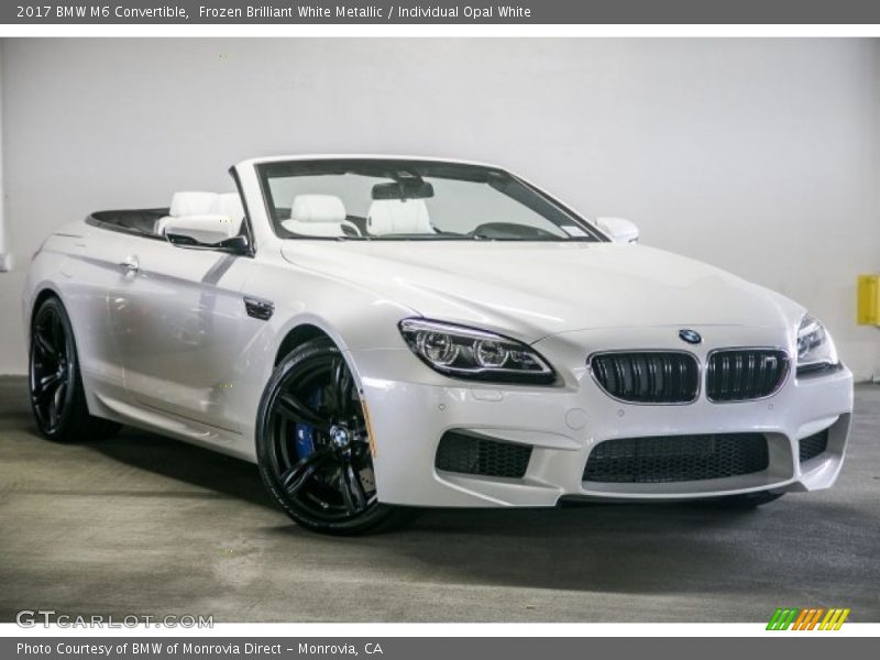 Front 3/4 View of 2017 M6 Convertible