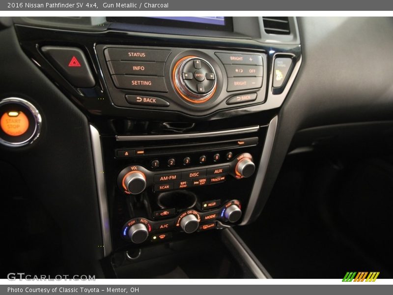 Gun Metallic / Charcoal 2016 Nissan Pathfinder SV 4x4