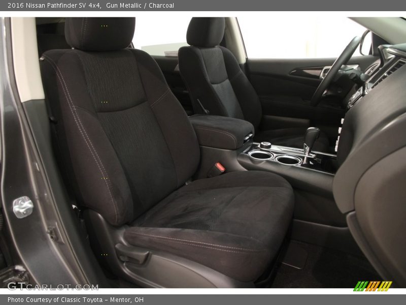 Gun Metallic / Charcoal 2016 Nissan Pathfinder SV 4x4