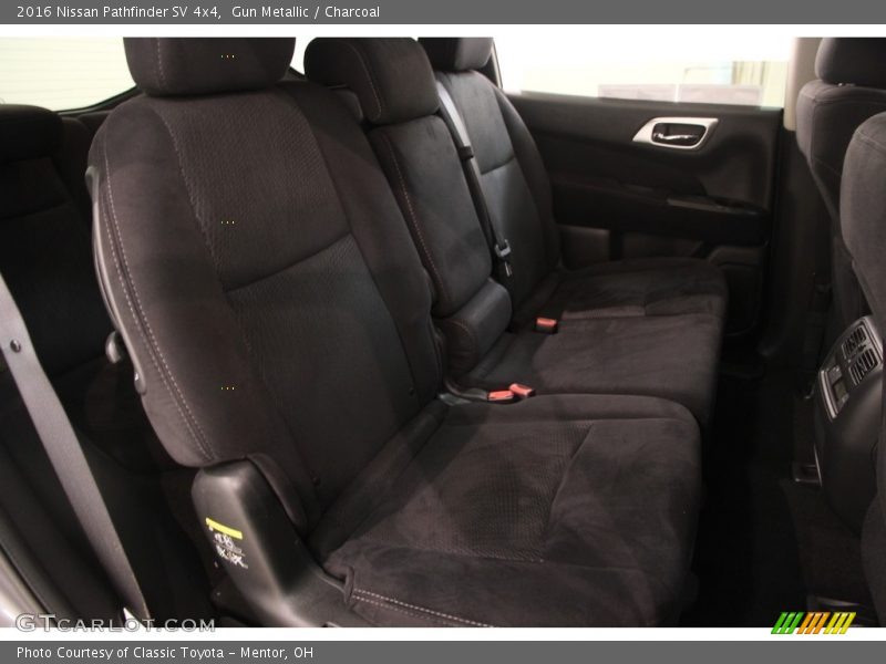 Gun Metallic / Charcoal 2016 Nissan Pathfinder SV 4x4