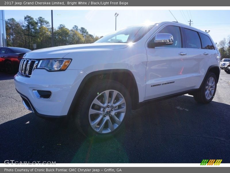 Bright White / Black/Light Frost Beige 2017 Jeep Grand Cherokee Limited