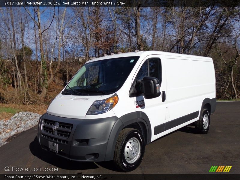 Front 3/4 View of 2017 ProMaster 1500 Low Roof Cargo Van
