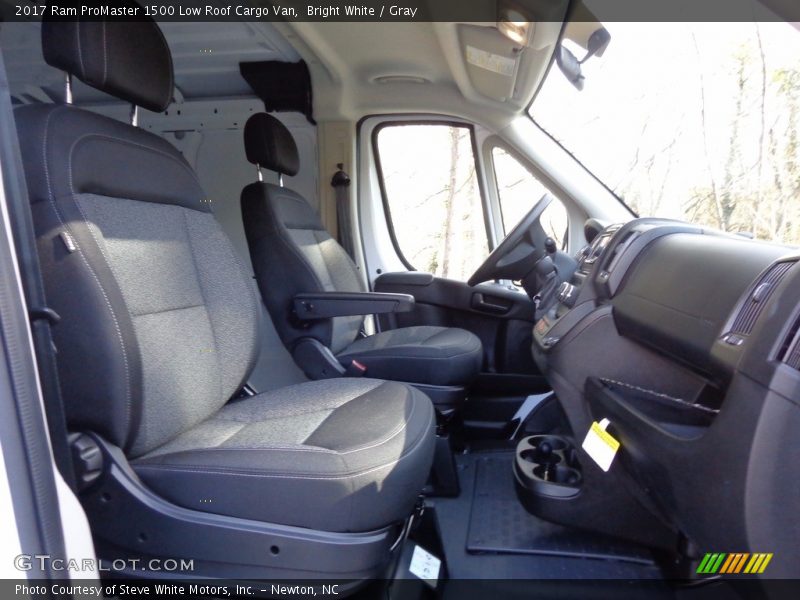 Bright White / Gray 2017 Ram ProMaster 1500 Low Roof Cargo Van