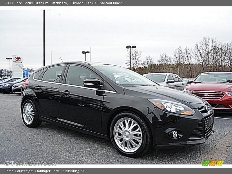 Tuxedo Black / Charcoal Black 2014 Ford Focus Titanium Hatchback
