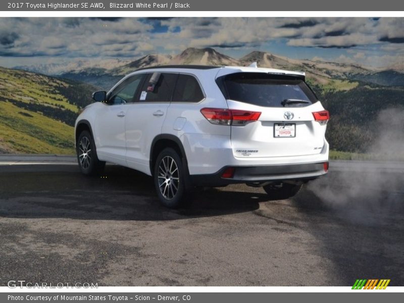 Blizzard White Pearl / Black 2017 Toyota Highlander SE AWD