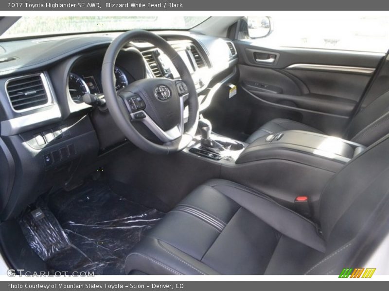 Blizzard White Pearl / Black 2017 Toyota Highlander SE AWD