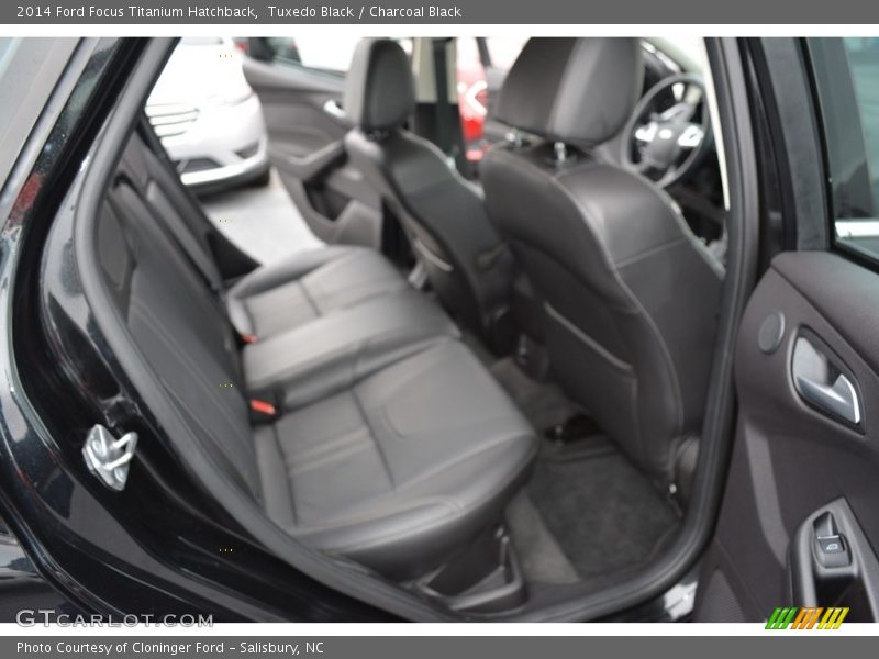 Tuxedo Black / Charcoal Black 2014 Ford Focus Titanium Hatchback