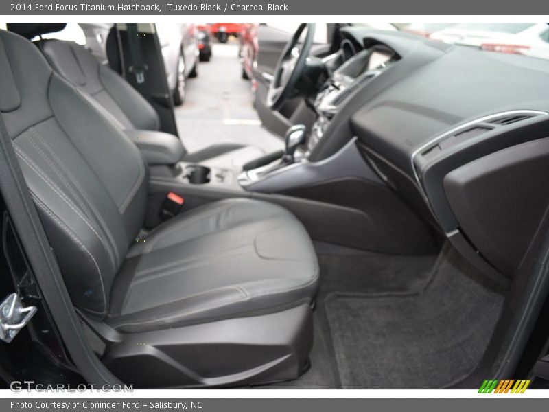 Tuxedo Black / Charcoal Black 2014 Ford Focus Titanium Hatchback