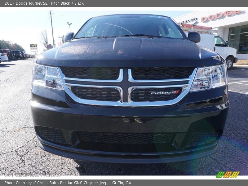 Pitch Black / Black 2017 Dodge Journey SE