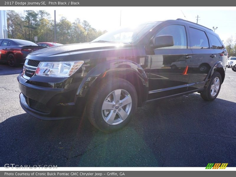 Pitch Black / Black 2017 Dodge Journey SE