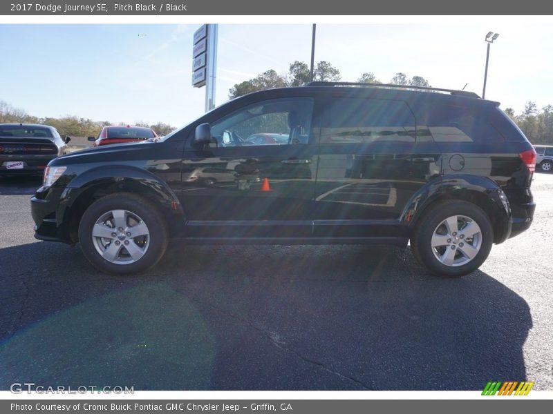 Pitch Black / Black 2017 Dodge Journey SE