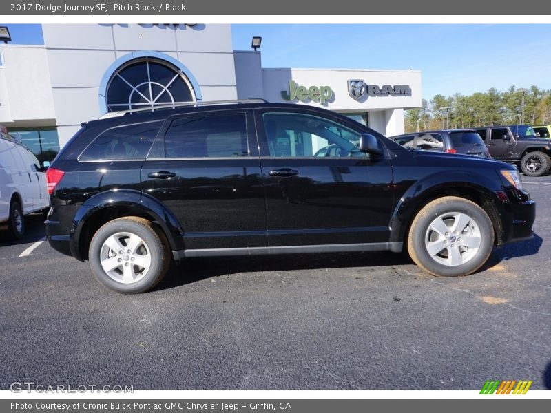 Pitch Black / Black 2017 Dodge Journey SE