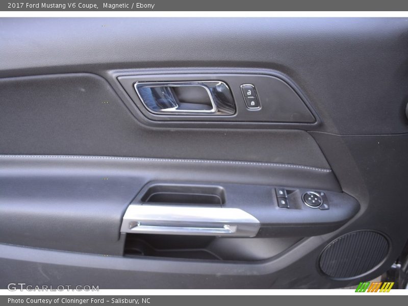 Magnetic / Ebony 2017 Ford Mustang V6 Coupe