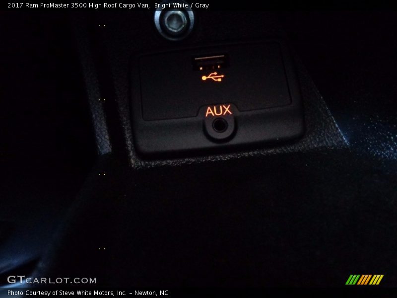 Bright White / Gray 2017 Ram ProMaster 3500 High Roof Cargo Van