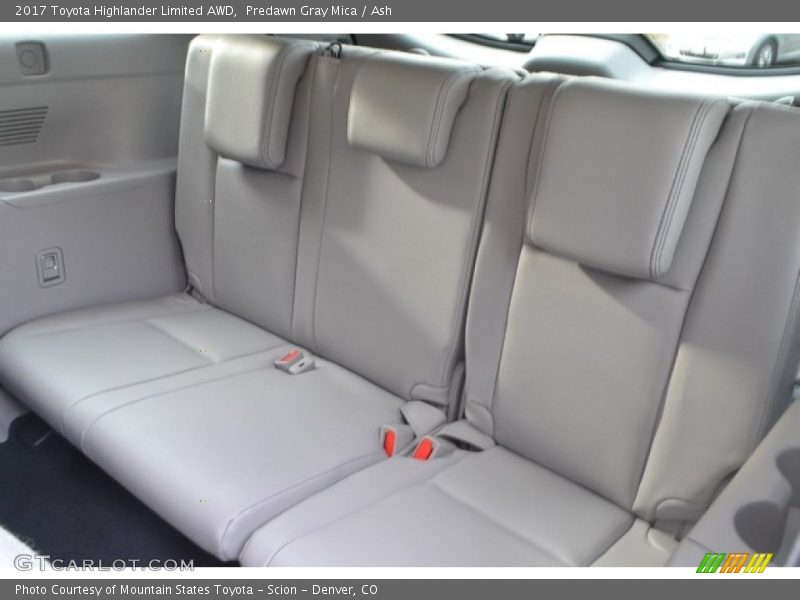 Predawn Gray Mica / Ash 2017 Toyota Highlander Limited AWD