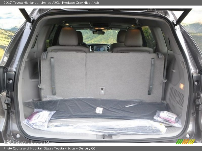 Predawn Gray Mica / Ash 2017 Toyota Highlander Limited AWD