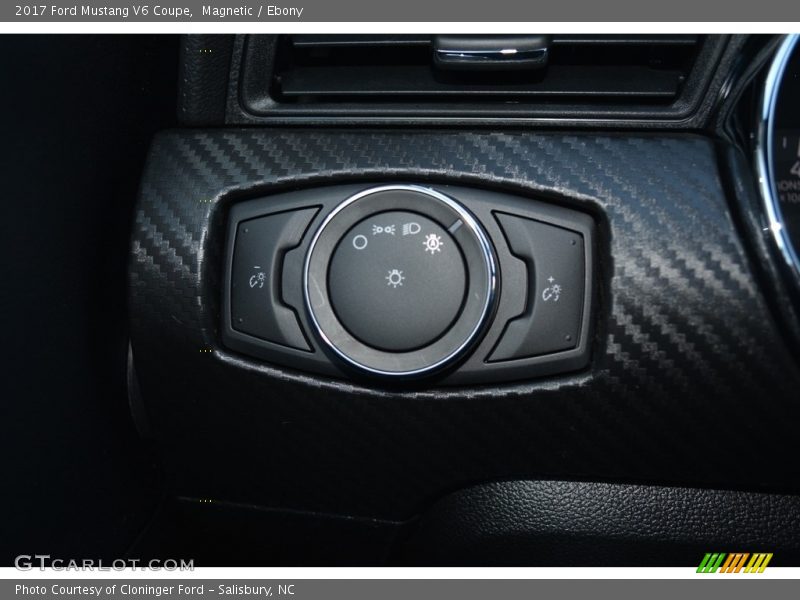 Magnetic / Ebony 2017 Ford Mustang V6 Coupe