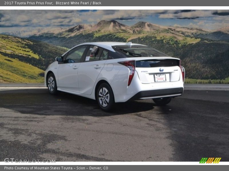 Blizzard White Pearl / Black 2017 Toyota Prius Prius Four