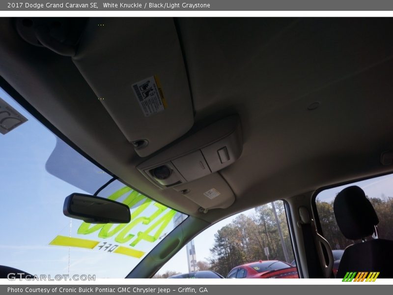 White Knuckle / Black/Light Graystone 2017 Dodge Grand Caravan SE