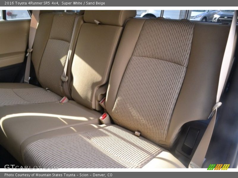 Super White / Sand Beige 2016 Toyota 4Runner SR5 4x4