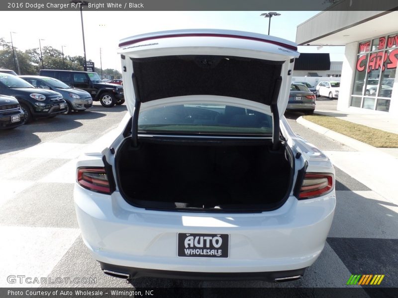 Bright White / Black 2016 Dodge Charger R/T