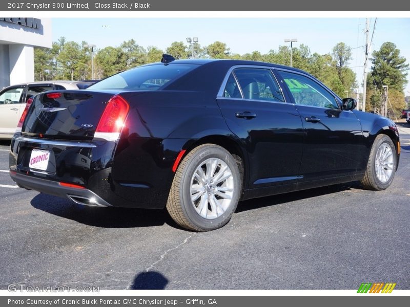 Gloss Black / Black 2017 Chrysler 300 Limited