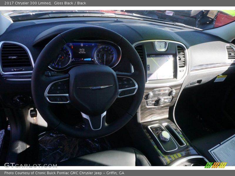 Gloss Black / Black 2017 Chrysler 300 Limited