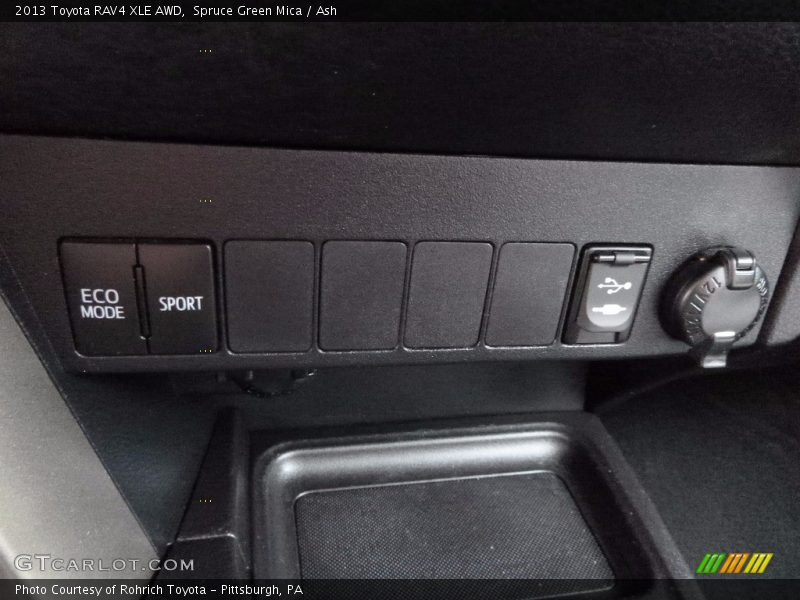 Spruce Green Mica / Ash 2013 Toyota RAV4 XLE AWD