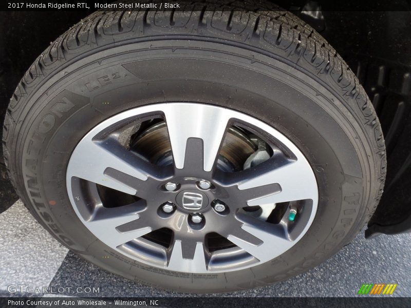 Modern Steel Metallic / Black 2017 Honda Ridgeline RTL