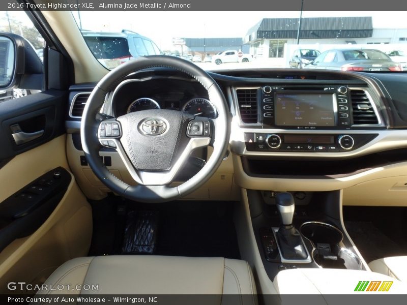 Alumina Jade Metallic / Almond 2016 Toyota Highlander XLE