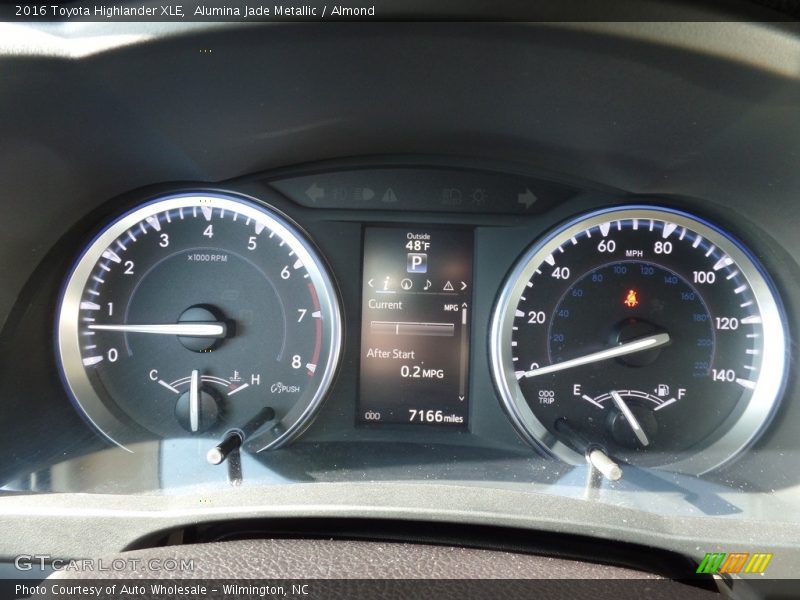 Alumina Jade Metallic / Almond 2016 Toyota Highlander XLE