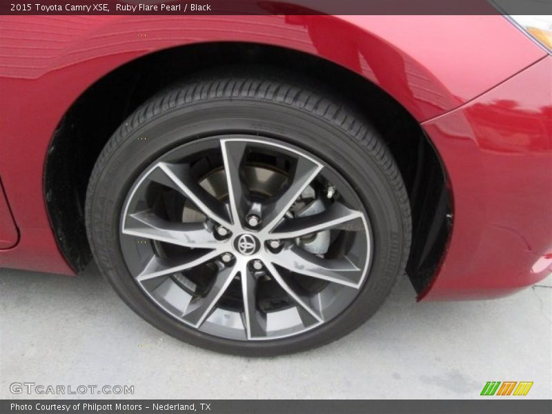 Ruby Flare Pearl / Black 2015 Toyota Camry XSE