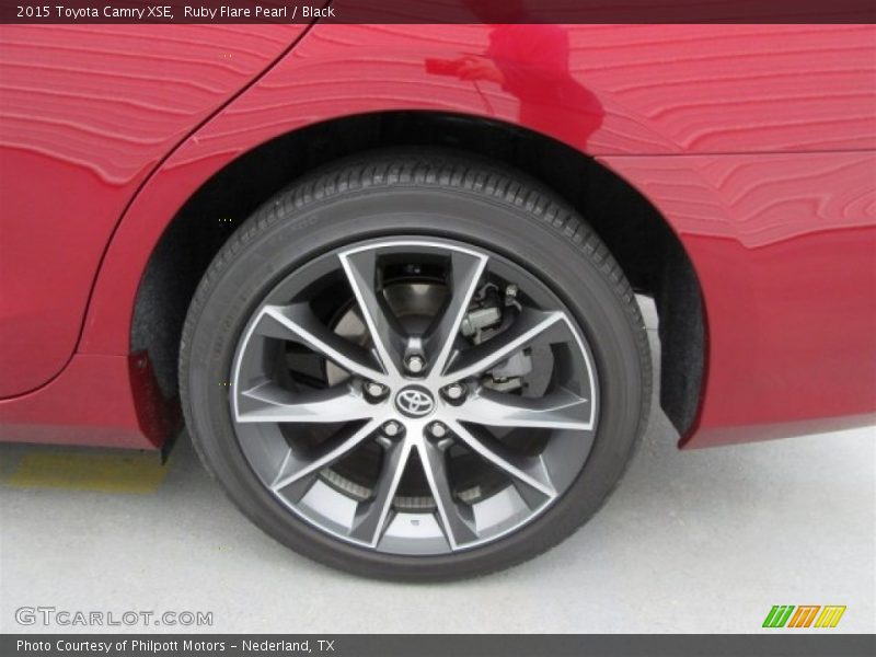 Ruby Flare Pearl / Black 2015 Toyota Camry XSE