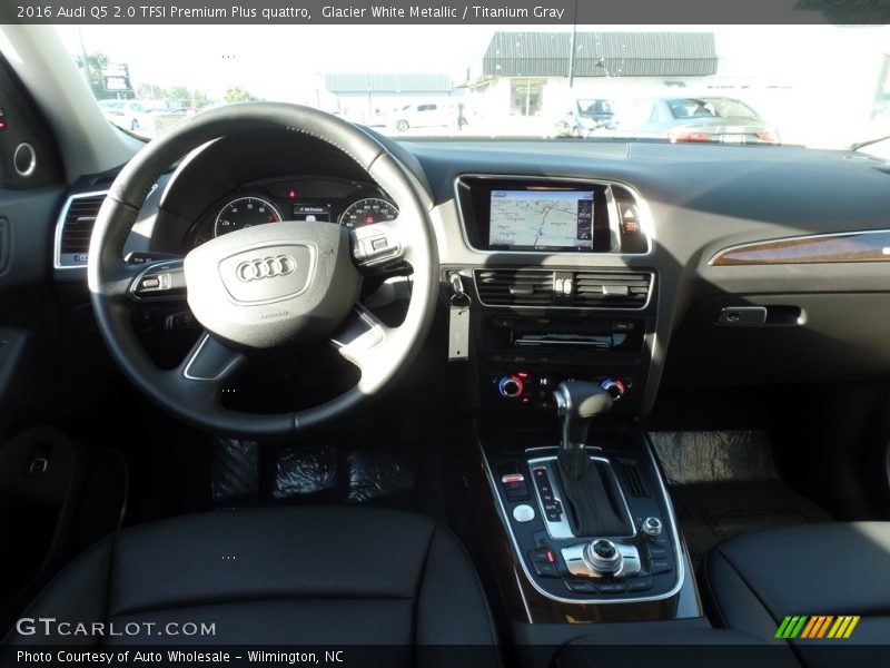 Glacier White Metallic / Titanium Gray 2016 Audi Q5 2.0 TFSI Premium Plus quattro