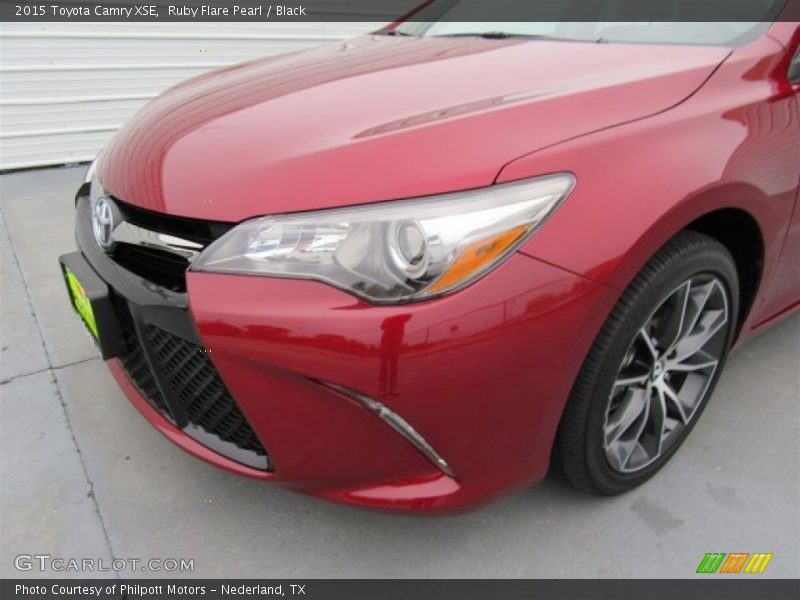 Ruby Flare Pearl / Black 2015 Toyota Camry XSE