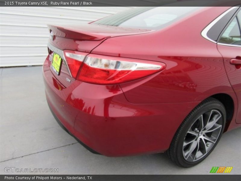 Ruby Flare Pearl / Black 2015 Toyota Camry XSE