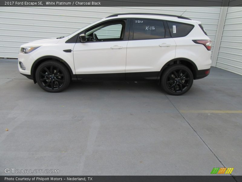 White Platinum / Charcoal Black 2017 Ford Escape SE
