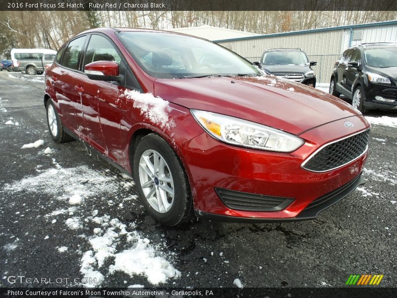 Ruby Red / Charcoal Black 2016 Ford Focus SE Hatch