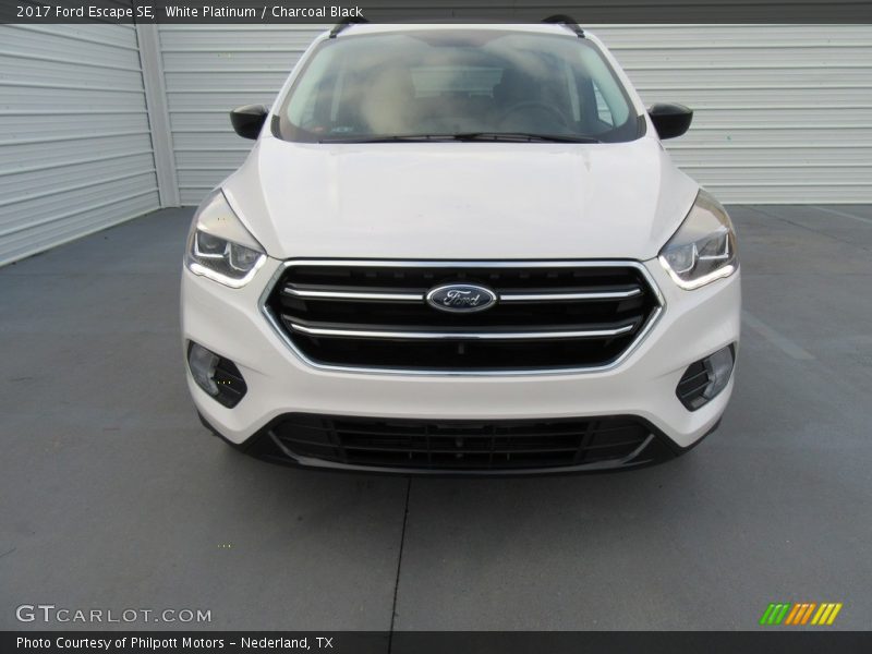 White Platinum / Charcoal Black 2017 Ford Escape SE