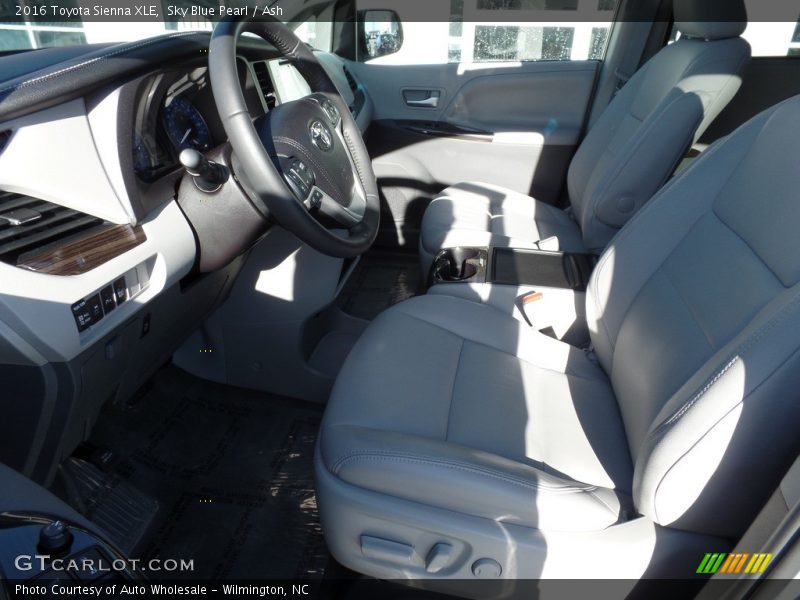 Sky Blue Pearl / Ash 2016 Toyota Sienna XLE