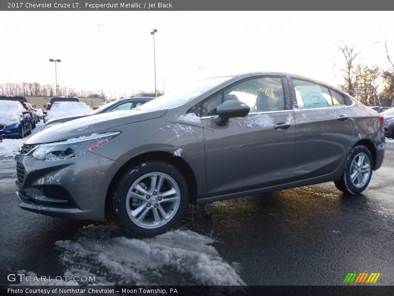 Pepperdust Metallic / Jet Black 2017 Chevrolet Cruze LT