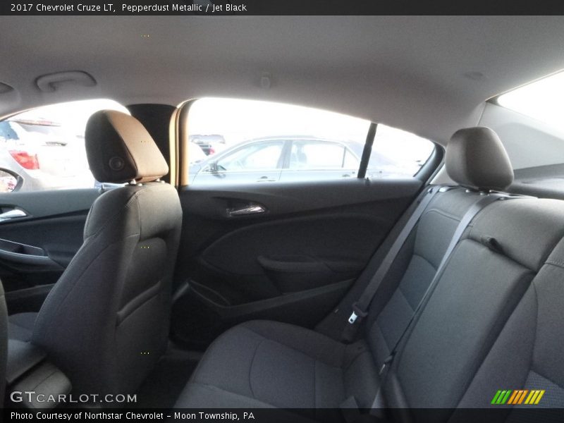 Pepperdust Metallic / Jet Black 2017 Chevrolet Cruze LT