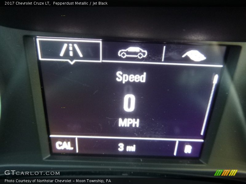 Pepperdust Metallic / Jet Black 2017 Chevrolet Cruze LT