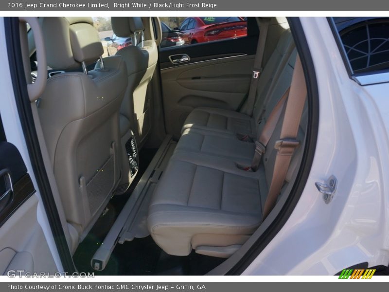 Bright White / Black/Light Frost Beige 2016 Jeep Grand Cherokee Limited